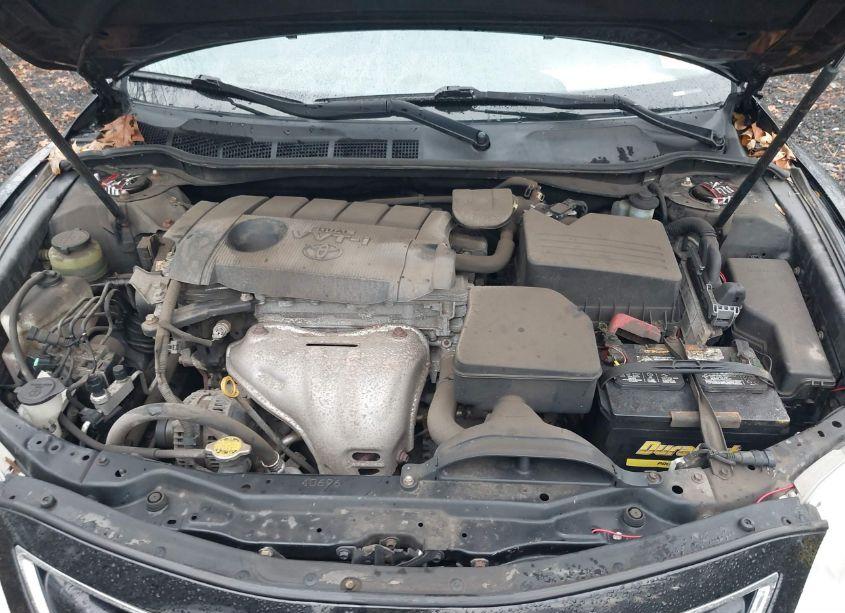 Photo 10 of 2011 Toyota Camry LE (VIN 4T4BF3EK3BR202511)