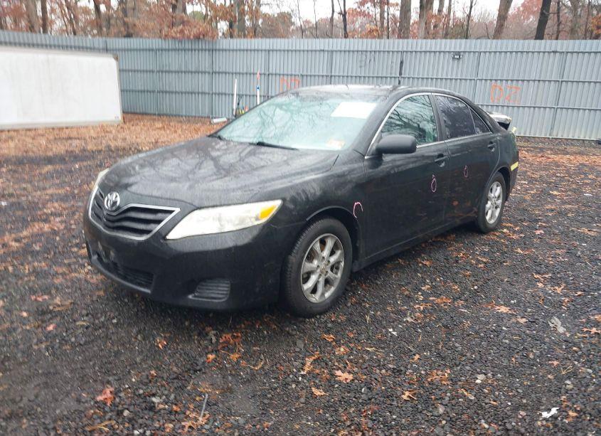 Photo 2 of 2011 Toyota Camry LE (VIN 4T4BF3EK3BR202511)