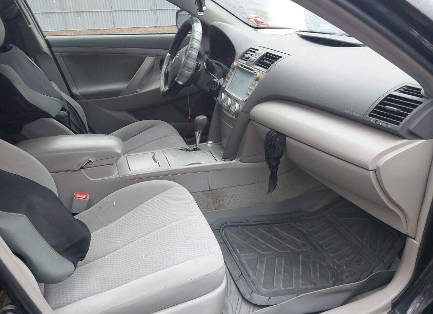 Photo 5 of 2011 Toyota Camry LE (VIN 4T4BF3EK3BR202511)