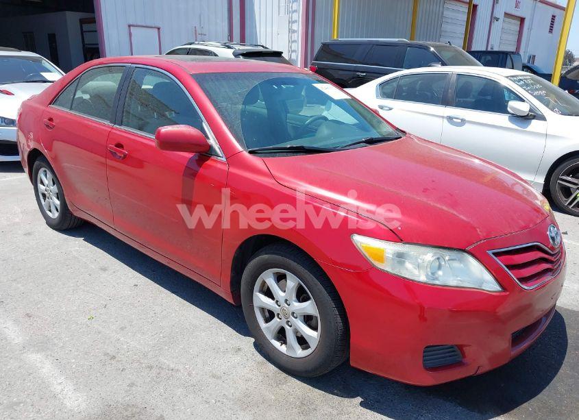 2011 Toyota Camry LE (VIN 4T4BF3EK3BR203139) main photo