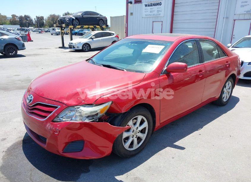 Photo 2 of 2011 Toyota Camry LE (VIN 4T4BF3EK3BR203139)