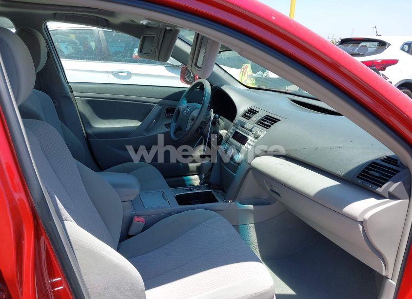 Photo 5 of 2011 Toyota Camry LE (VIN 4T4BF3EK3BR203139)