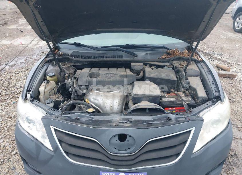 Photo 10 of 2011 Toyota Camry LE (VIN 4T4BF3EK3BR208101)