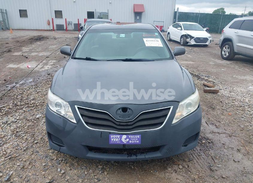 Photo 12 of 2011 Toyota Camry LE (VIN 4T4BF3EK3BR208101)