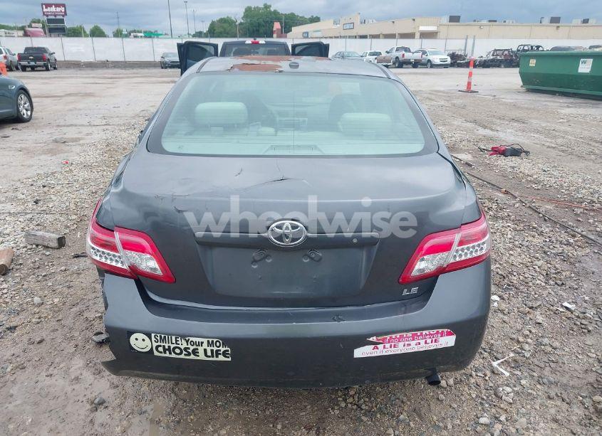 Photo 16 of 2011 Toyota Camry LE (VIN 4T4BF3EK3BR208101)