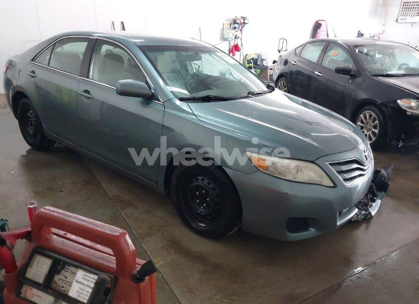2010 Toyota Camry LE (VIN 4T4BF3EK4AR066050) main photo