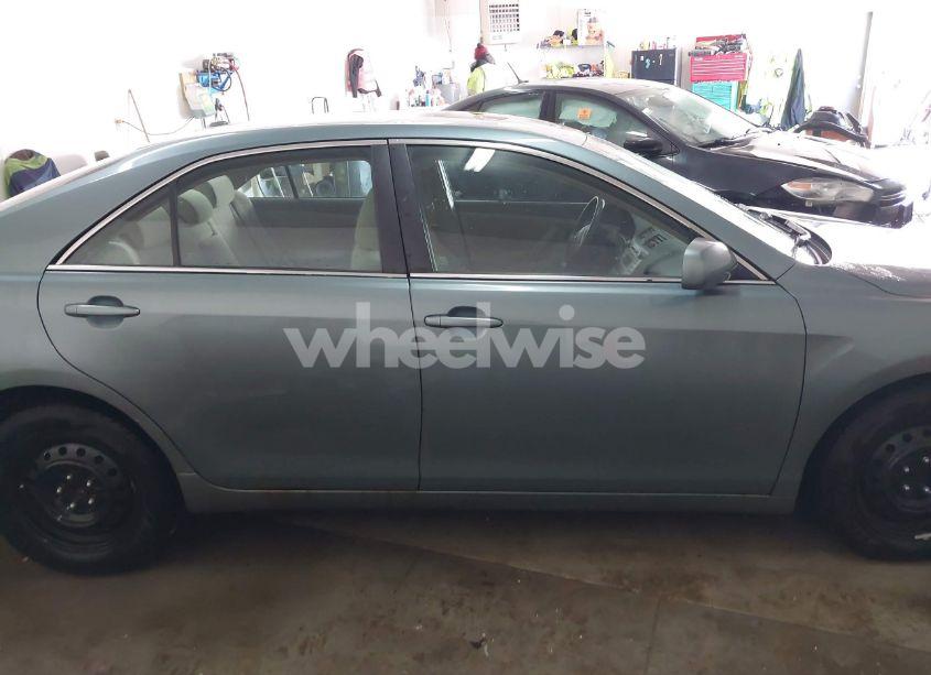 Photo 13 of 2010 Toyota Camry LE (VIN 4T4BF3EK4AR066050)