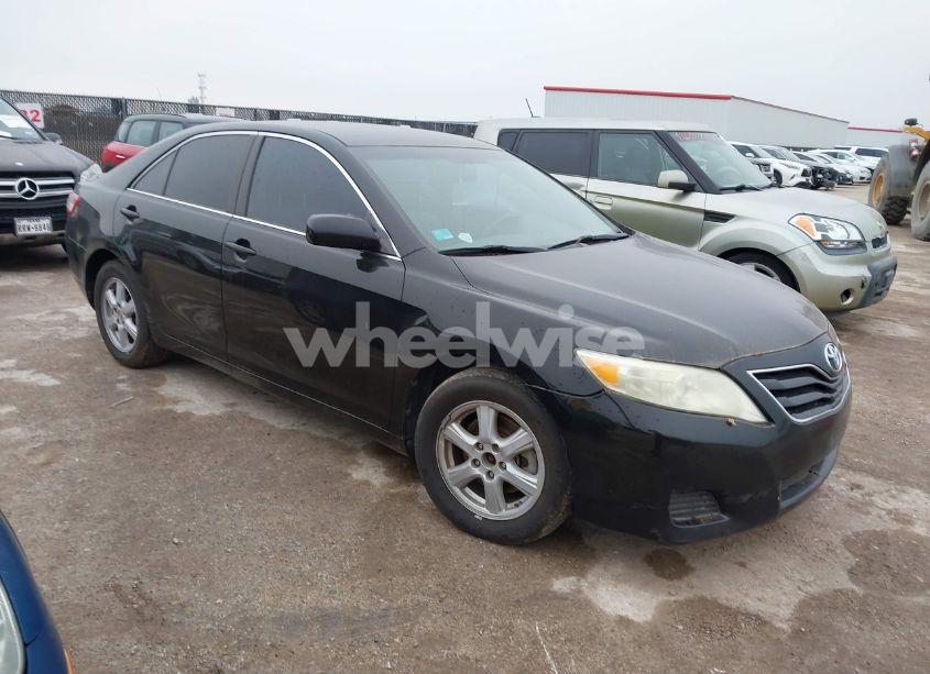 2010 Toyota Camry LE (VIN 4T4BF3EK4AR066579) main photo