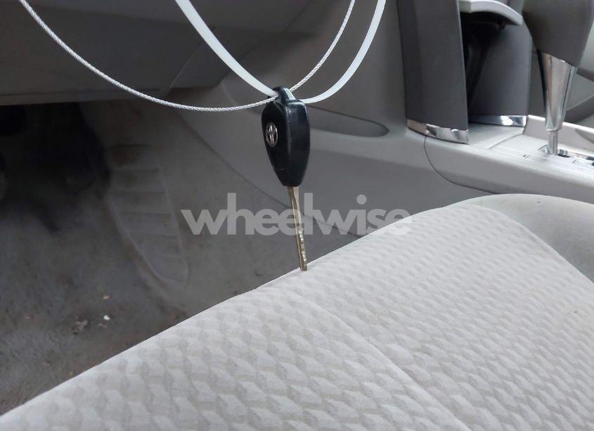 Photo 11 of 2010 Toyota Camry LE (VIN 4T4BF3EK4AR066579)