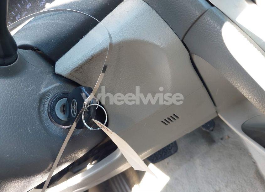 Photo 11 of 2010 Toyota Camry LE (VIN 4T4BF3EK4AR066713)