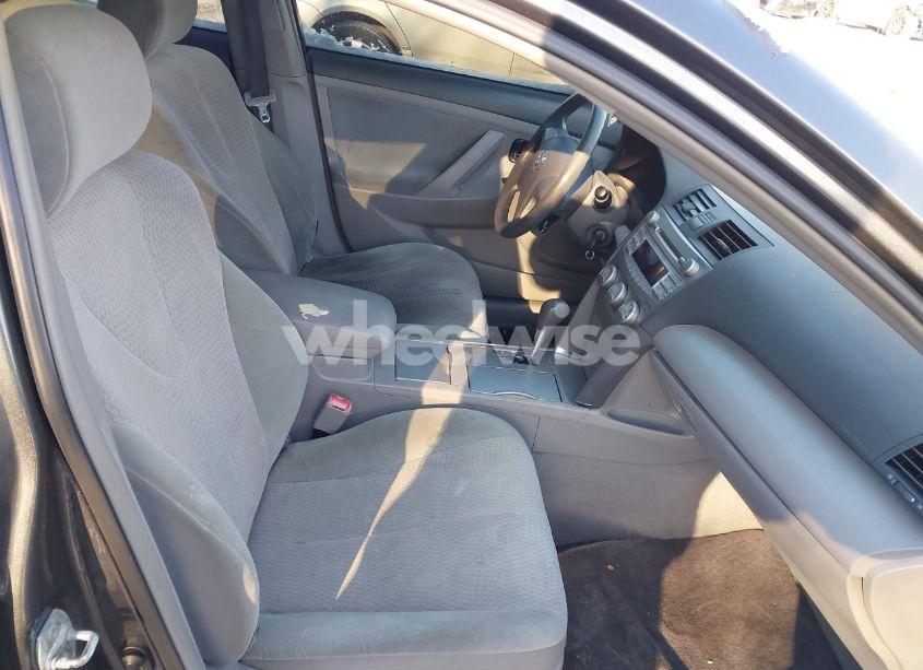 Photo 5 of 2010 Toyota Camry LE (VIN 4T4BF3EK4AR067652)