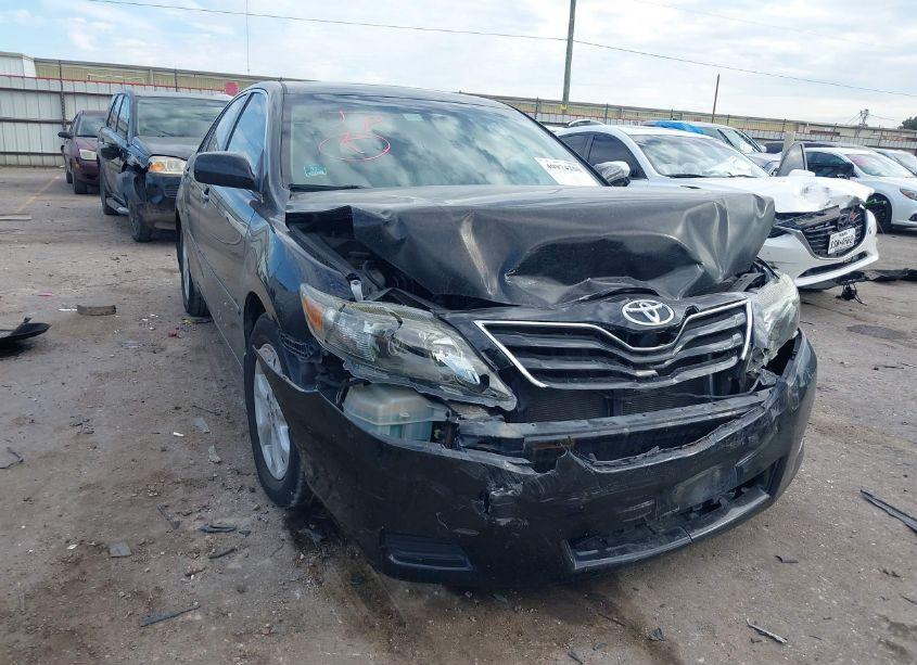 2010 Toyota Camry LE (VIN 4T4BF3EK4AR073239) main photo