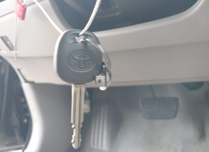 Photo 11 of 2010 Toyota Camry LE (VIN 4T4BF3EK4AR073239)