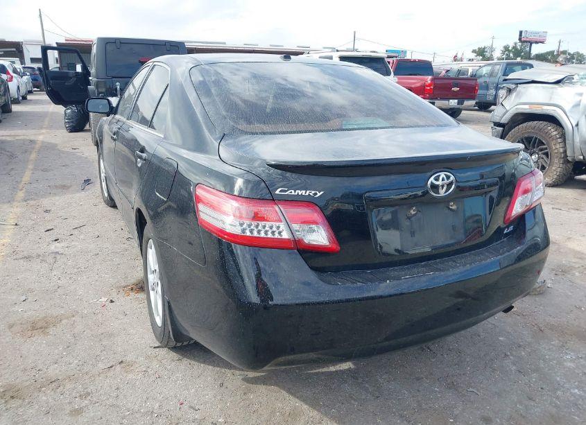 Photo 3 of 2010 Toyota Camry LE (VIN 4T4BF3EK4AR073239)