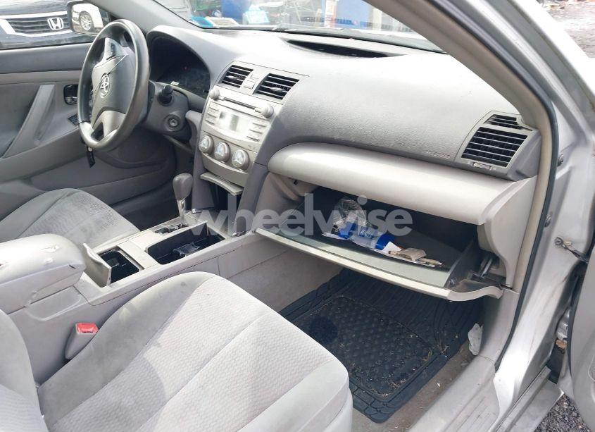 Photo 5 of 2010 Toyota Camry (VIN 4T4BF3EK4AR076027)