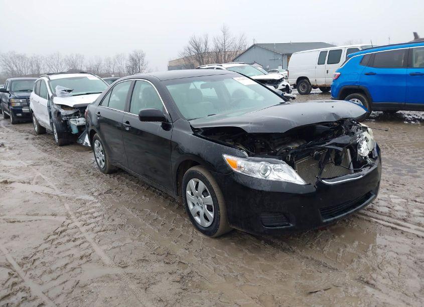 2010 Toyota Camry LE (VIN 4T4BF3EK4AR080126) main photo