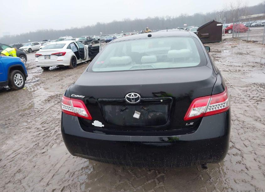 Photo 16 of 2010 Toyota Camry LE (VIN 4T4BF3EK4AR080126)
