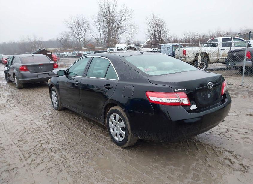 Photo 3 of 2010 Toyota Camry LE (VIN 4T4BF3EK4AR080126)