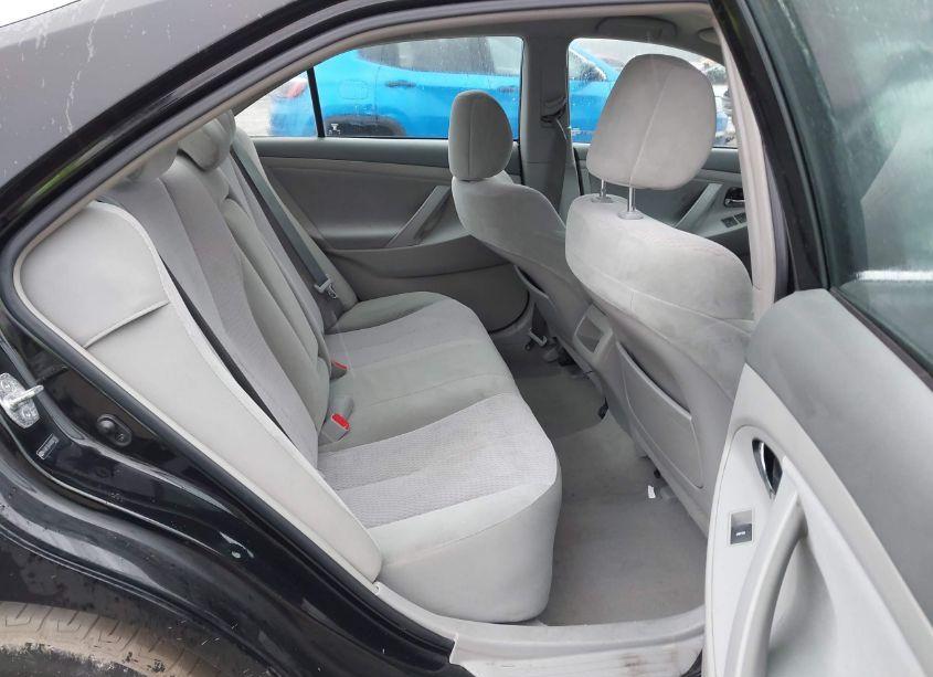 Photo 8 of 2010 Toyota Camry LE (VIN 4T4BF3EK4AR080126)