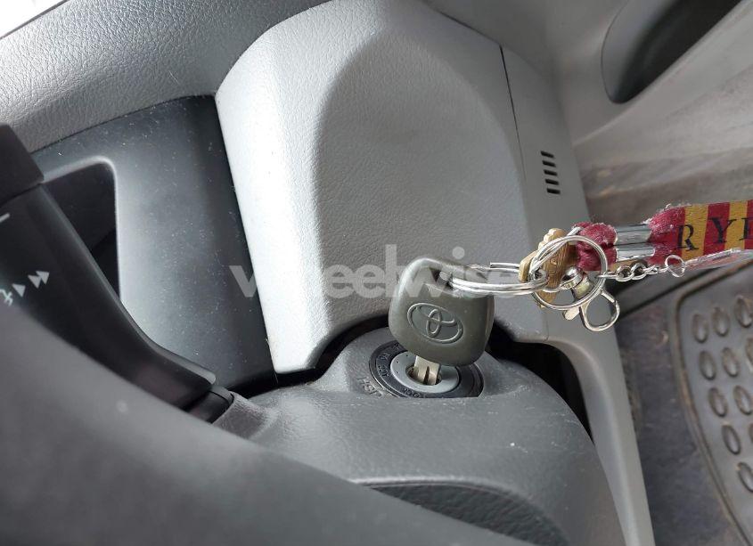 Photo 11 of 2011 Toyota Camry LE (VIN 4T4BF3EK4BR090415)