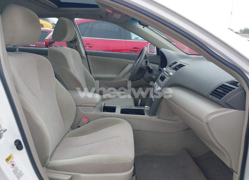 Photo 5 of 2011 Toyota Camry LE (VIN 4T4BF3EK4BR097459)