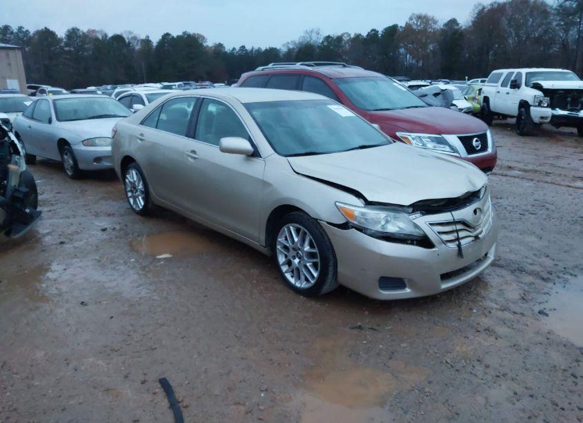 2011 Toyota Camry LE (VIN 4T4BF3EK4BR108458) main photo