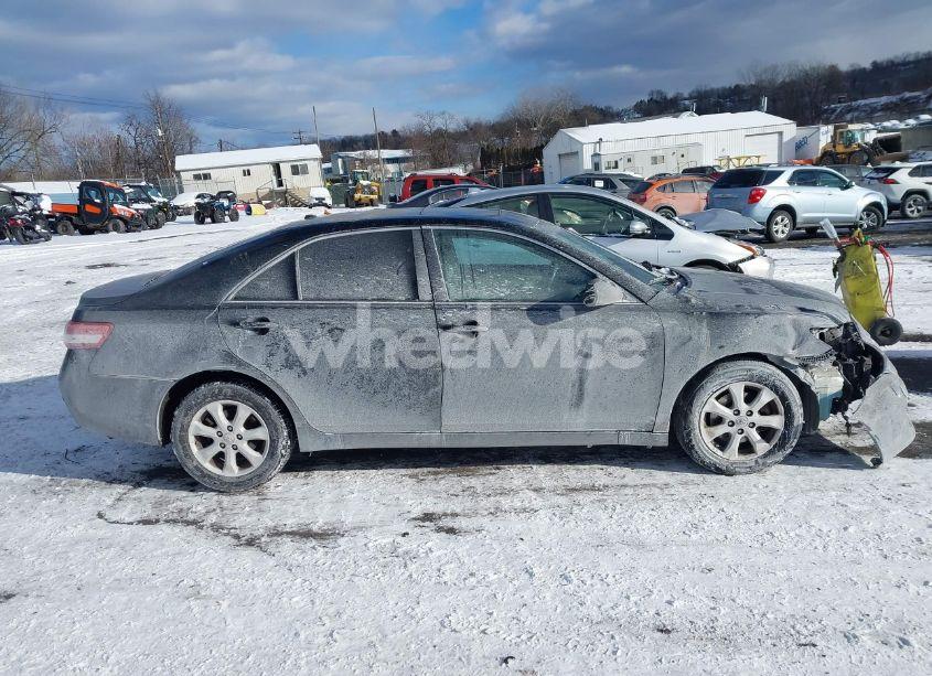 Photo 13 of 2011 Toyota Camry LE (VIN 4T4BF3EK4BR123851)