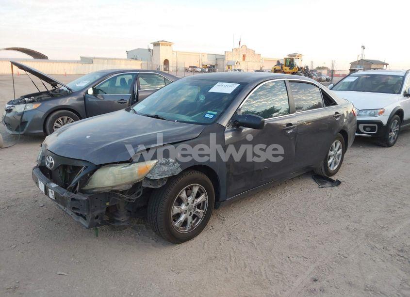 Photo 2 of 2011 Toyota Camry LE (VIN 4T4BF3EK4BR125079)