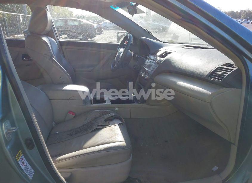 Photo 5 of 2011 Toyota Camry LE (VIN 4T4BF3EK4BR127074)