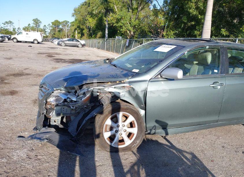 Photo 6 of 2011 Toyota Camry LE (VIN 4T4BF3EK4BR127074)