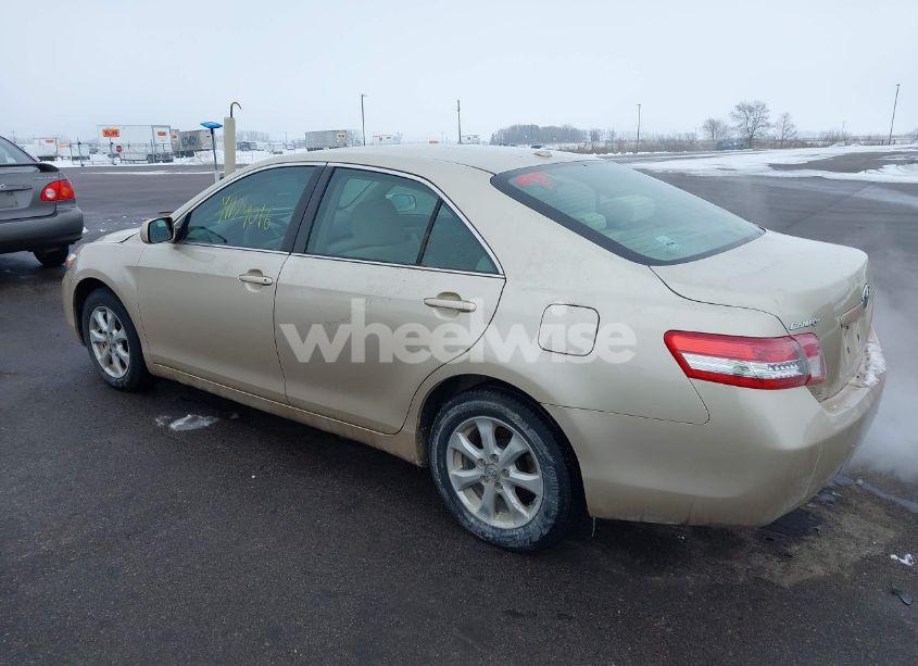 Photo 3 of 2011 Toyota Camry LE (VIN 4T4BF3EK4BR138267)