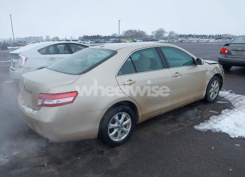Photo 4 of 2011 Toyota Camry LE (VIN 4T4BF3EK4BR138267)