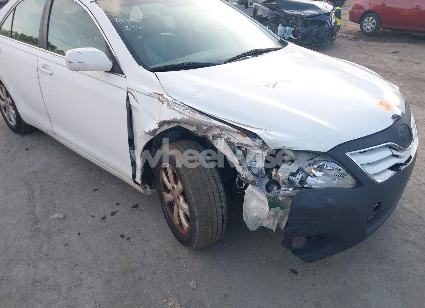 Photo 6 of 2011 Toyota Camry LE (VIN 4T4BF3EK4BR145882)