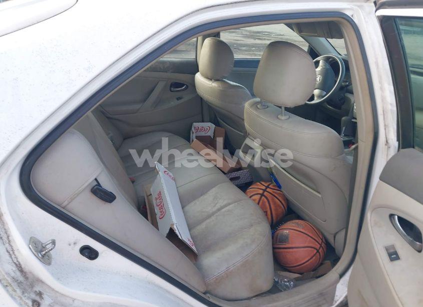 Photo 8 of 2011 Toyota Camry LE (VIN 4T4BF3EK4BR145882)