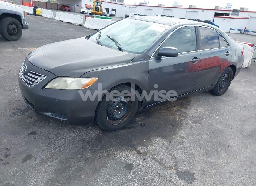 Photo 2 of 2011 Toyota Camry LE (VIN 4T4BF3EK4BR163315)