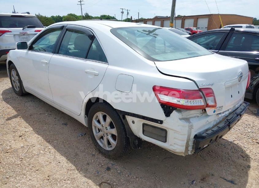 Photo 3 of 2011 Toyota Camry LE (VIN 4T4BF3EK4BR166831)