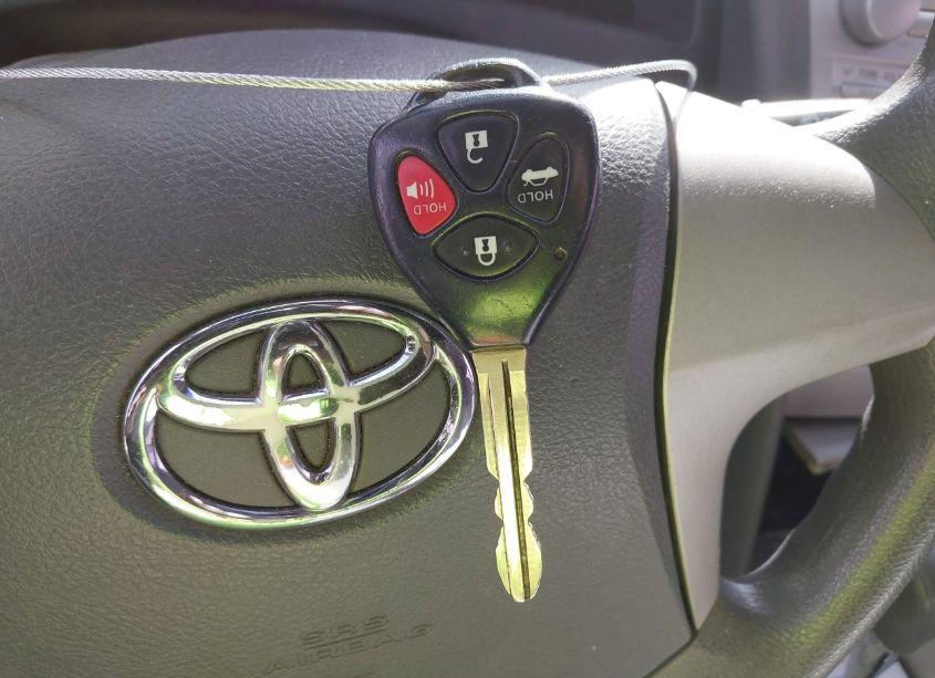 Photo 11 of 2011 Toyota Camry LE (VIN 4T4BF3EK4BR169812)