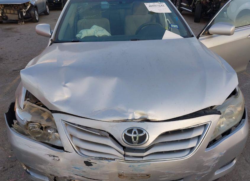 Photo 10 of 2011 Toyota Camry LE (VIN 4T4BF3EK4BR171995)