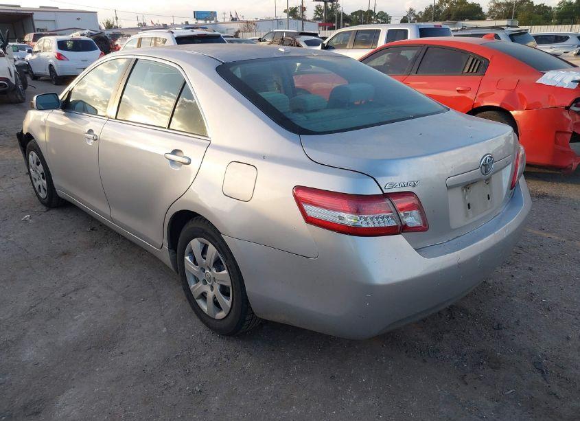 Photo 3 of 2011 Toyota Camry LE (VIN 4T4BF3EK4BR171995)