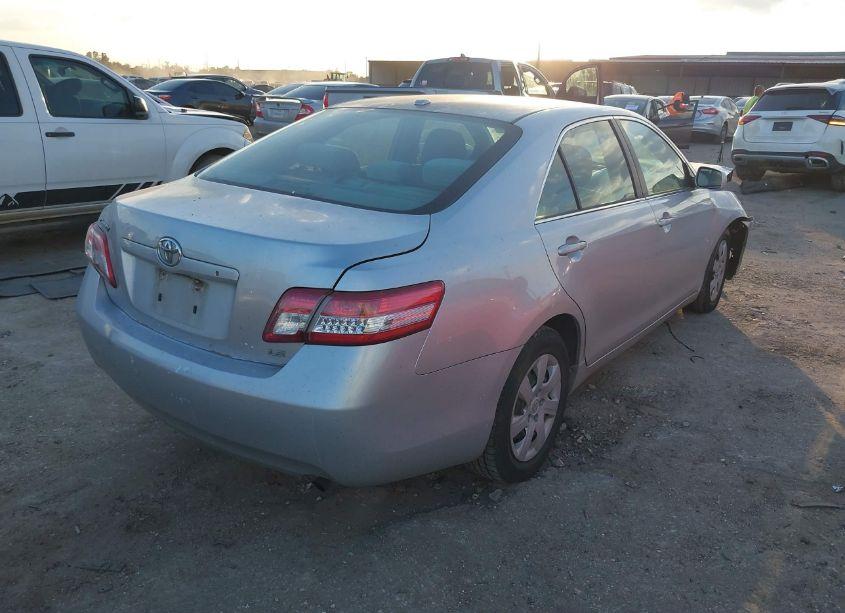 Photo 4 of 2011 Toyota Camry LE (VIN 4T4BF3EK4BR171995)