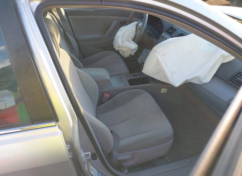 Photo 5 of 2011 Toyota Camry LE (VIN 4T4BF3EK4BR171995)