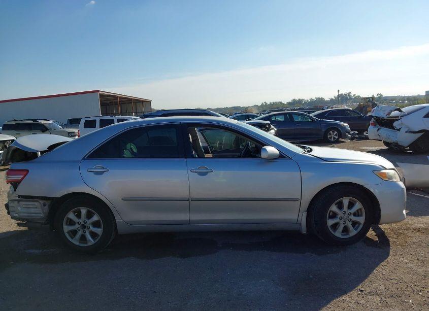 Photo 14 of 2011 Toyota Camry LE (VIN 4T4BF3EK4BR195004)