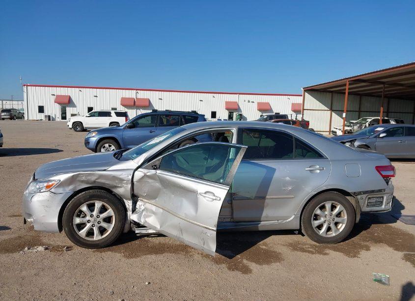 Photo 15 of 2011 Toyota Camry LE (VIN 4T4BF3EK4BR195004)