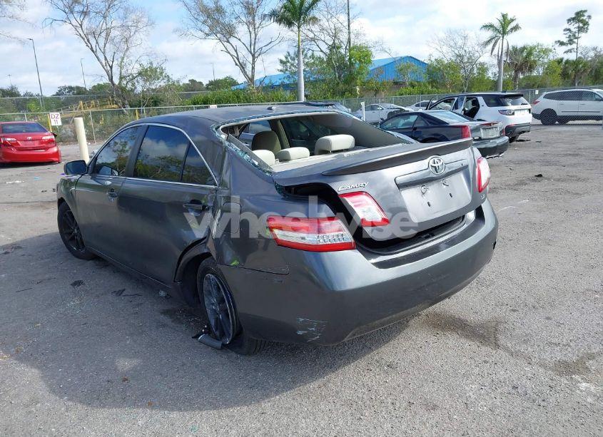 Photo 12 of 2011 Toyota Camry LE (VIN 4T4BF3EK4BR200590)