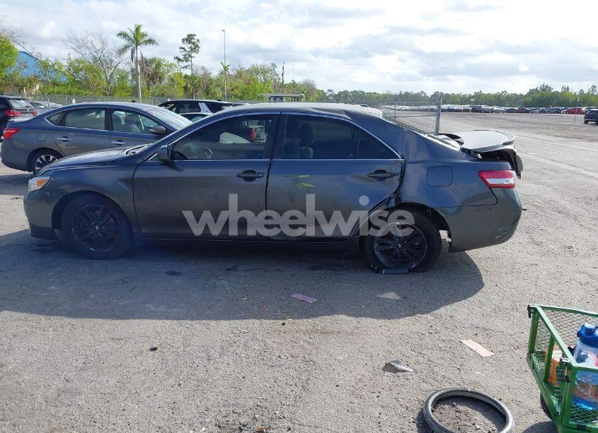 Photo 15 of 2011 Toyota Camry LE (VIN 4T4BF3EK4BR200590)