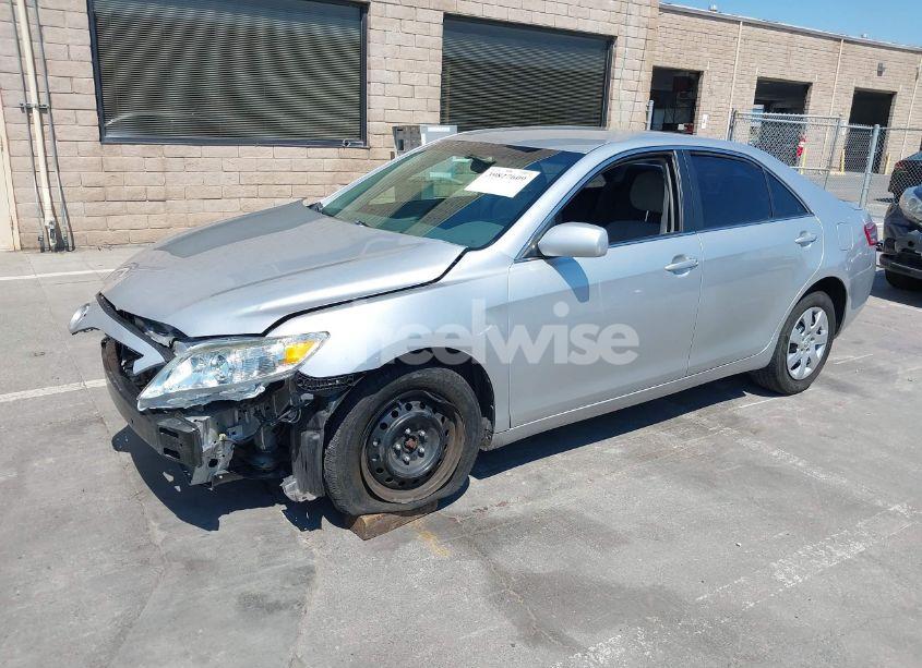 Photo 2 of 2011 Toyota Camry (VIN 4T4BF3EK4BR202095)