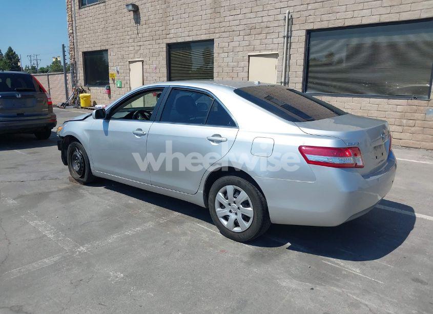 Photo 3 of 2011 Toyota Camry (VIN 4T4BF3EK4BR202095)