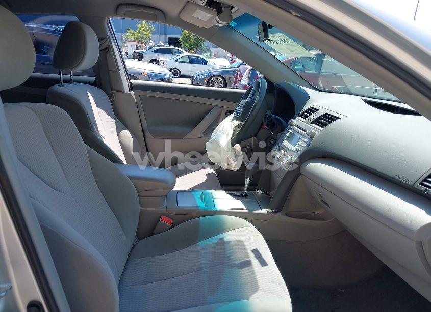 Photo 5 of 2011 Toyota Camry (VIN 4T4BF3EK4BR202095)