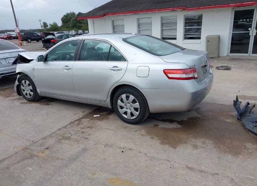 Photo 3 of 2011 Toyota Camry LE (VIN 4T4BF3EK4BR202369)