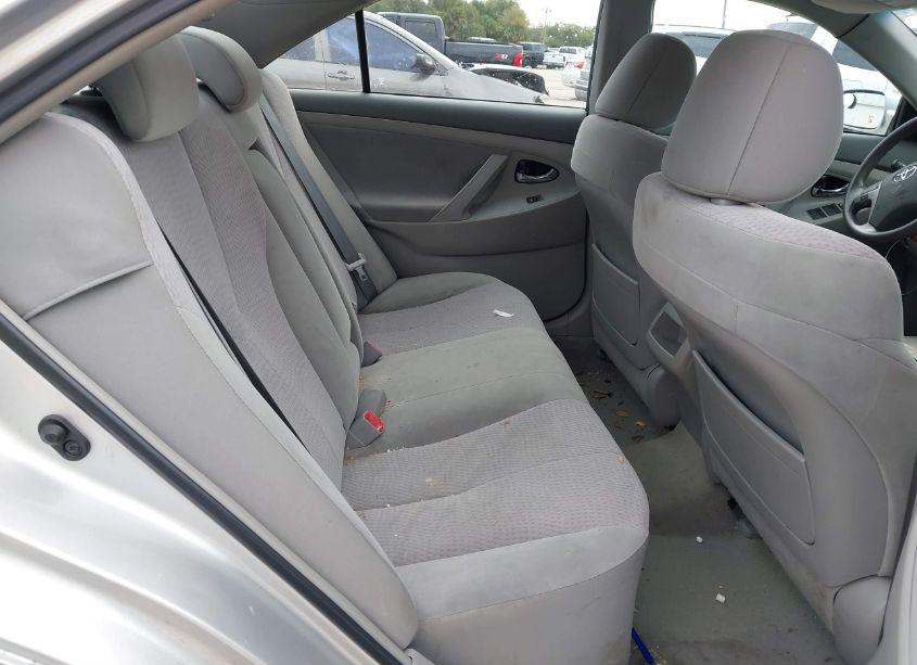 Photo 8 of 2011 Toyota Camry LE (VIN 4T4BF3EK4BR202369)